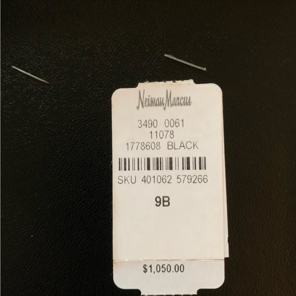 AUTHENTIC CHANEL Woman’s boots. - Picture 3 of 7